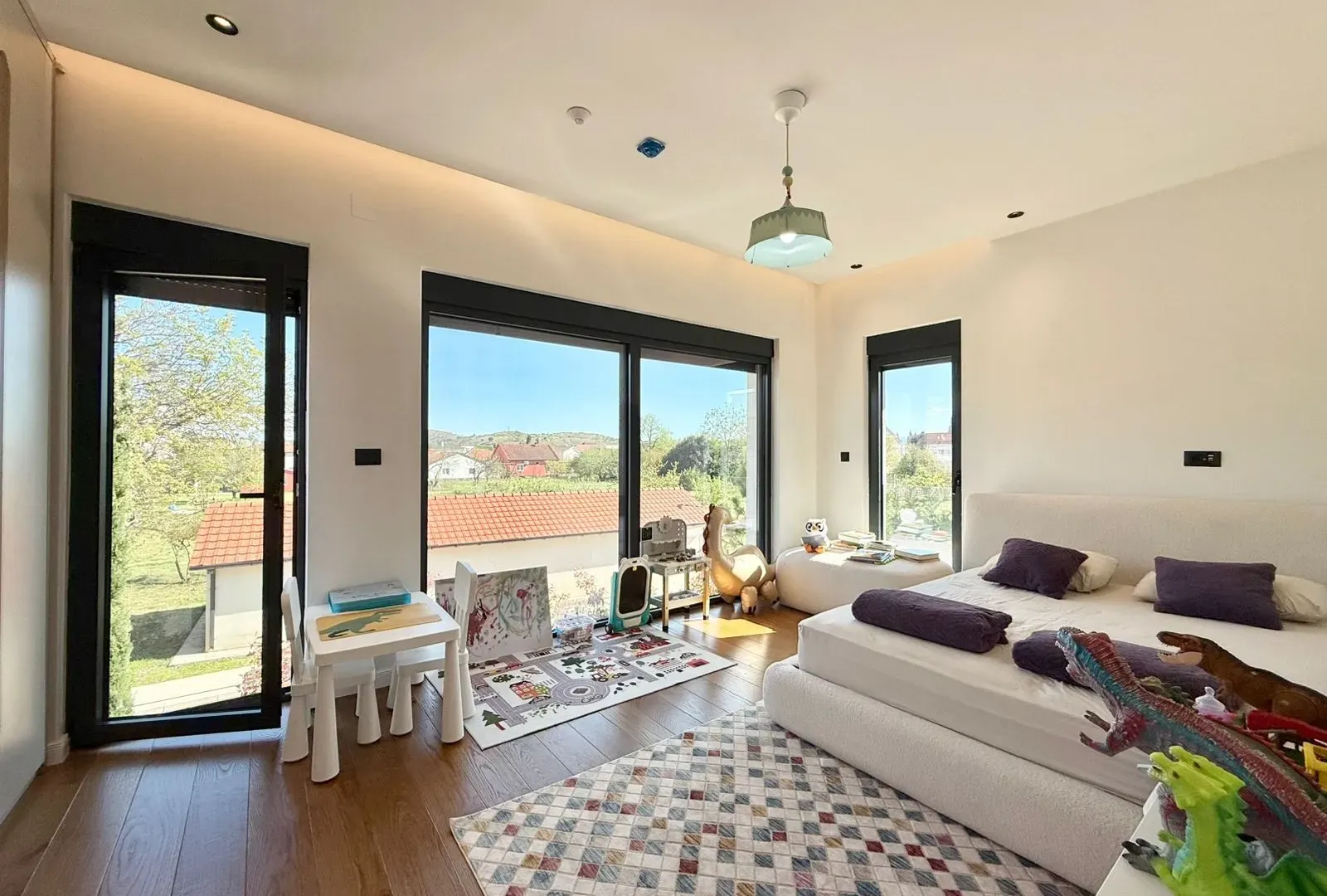 Prodaja, kuća, 250m², Gornja Gorica, Podgorica