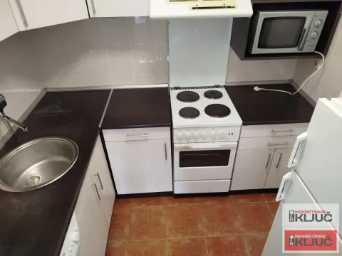 Izdavanje, dvosoban stan, 41m², Nova Detelinara, Novi Sad Sve Podlokacije - image 4