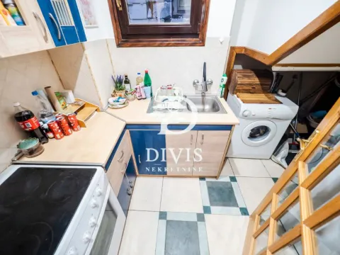 Sale, three bedroom apartment, 93m², Vračar Hram, Vračar Sve Podlokacije - image 8