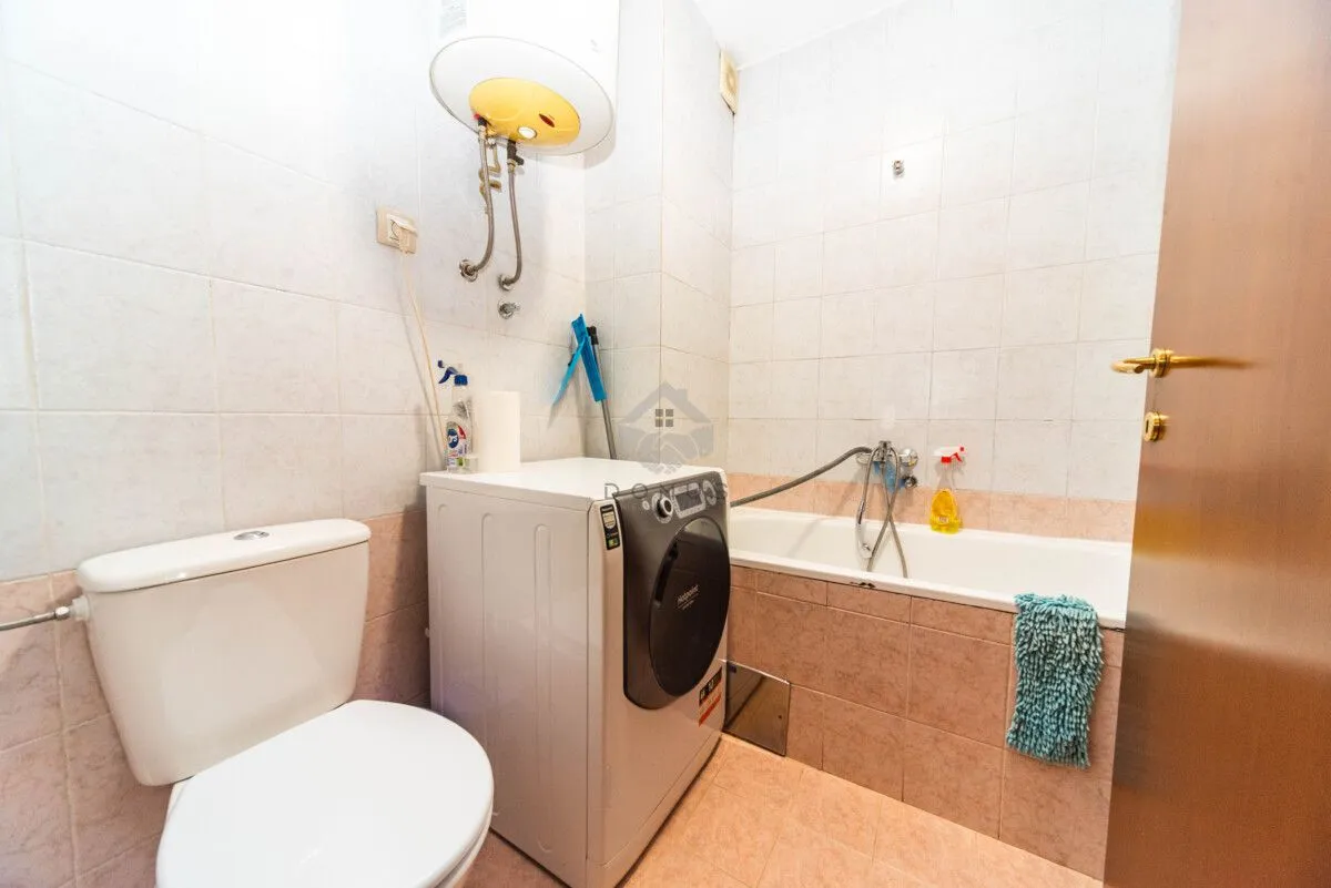 Izdavanje, jednosoban stan, 40m², Stari Aerodrom, Podgorica