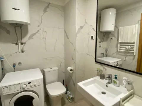 Izdavanje, jednosoban stan, 55m², Centar, Tivat - image 4