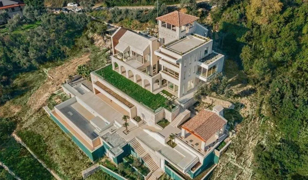 Prodaja, kuća, 1400m², Donja Lastva, Tivat