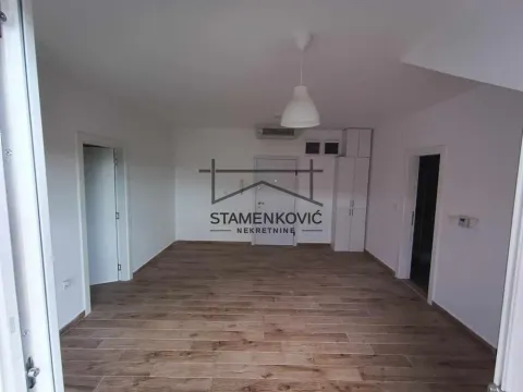 Prodaja, dvosoban stan, 57m², Blok 8, Petrovaradin - image 4