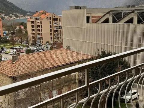 Prodaja, stan, 67m², Tivat, Crna Gora - image 2