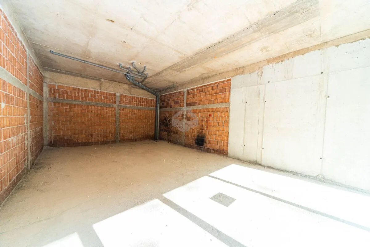 Rent, office space, 100m², Stari Aerodrom, Podgorica