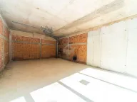 Izdavanje, poslovni prostor, 100m², Stari Aerodrom, Podgorica - image 4