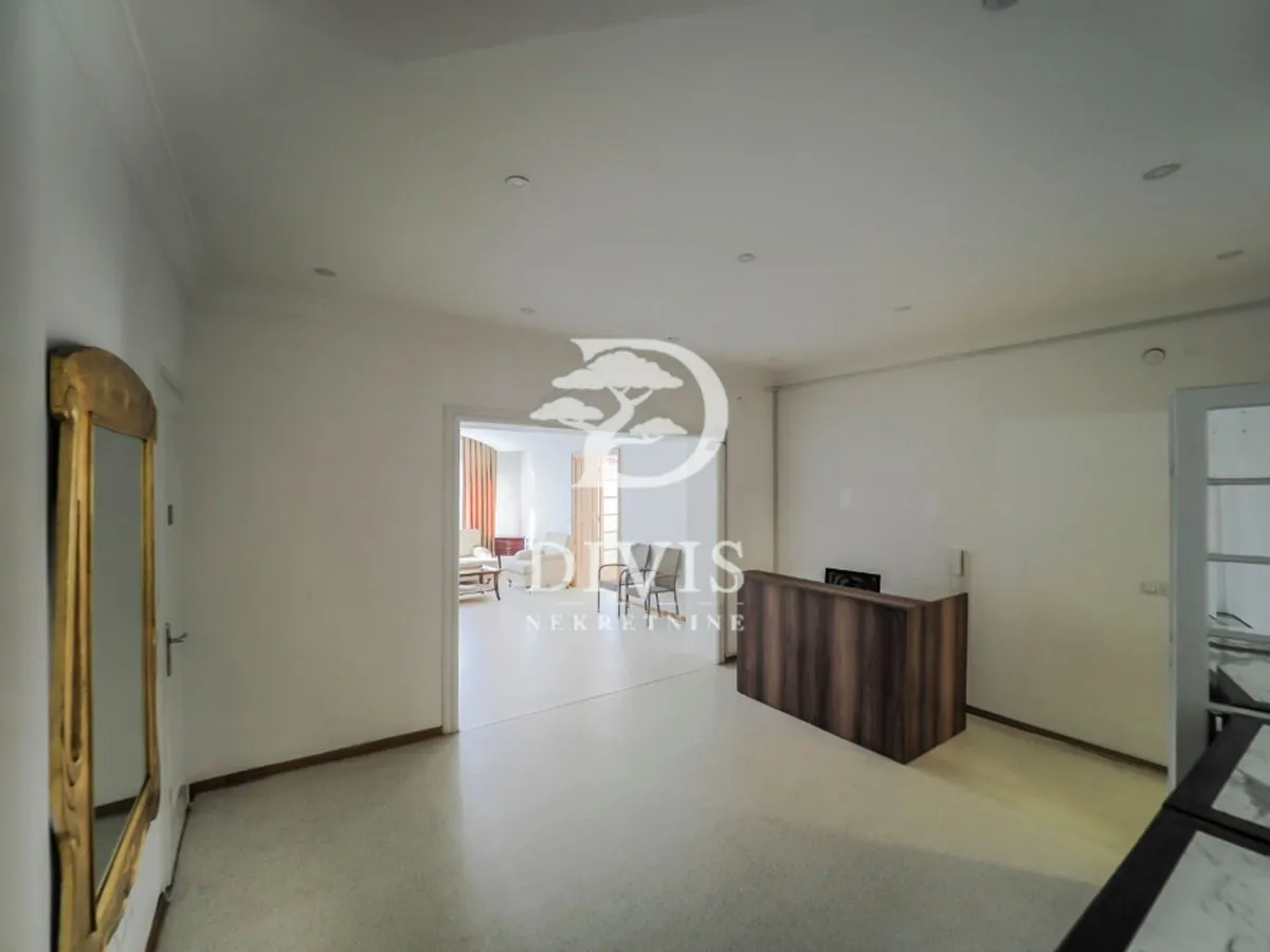 Rent, office space, 140m², Vračar Hram, Vračar Sve Podlokacije
