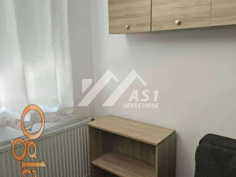 Izdavanje, stan, 20m², Bulevar Evrope, Novi Sad Sve Podlokacije - image 6