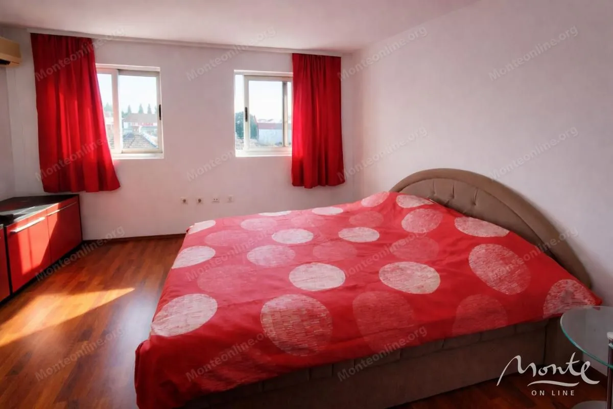 Prodaja, trosoban stan, 67m², Centar, Podgorica