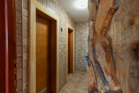Sale, office space, 250m², Žabljak, Crna Gora - image 5