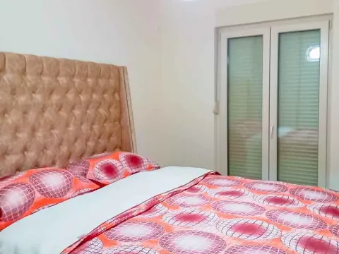 Izdavanje, jednosoban stan, 47m², Central Point, Podgorica - image 2