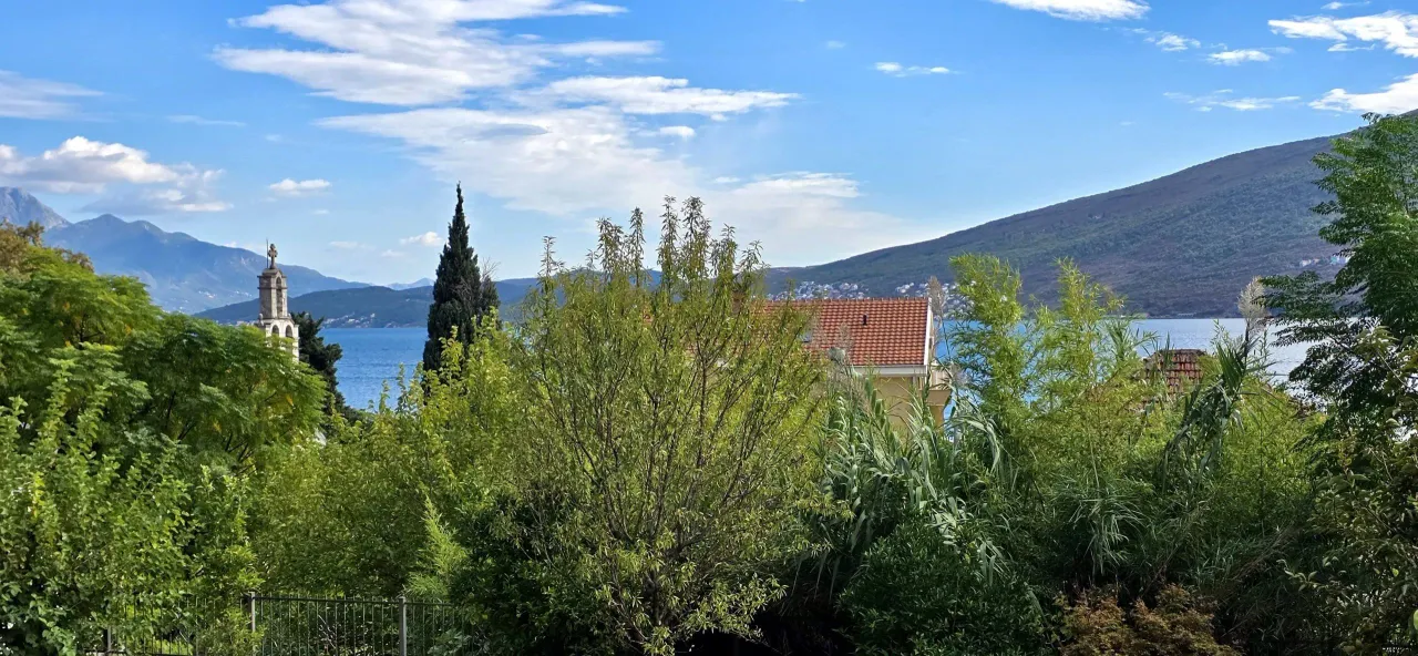 Prodaja, trosoban stan, 125m², Đenovići, Herceg Novi