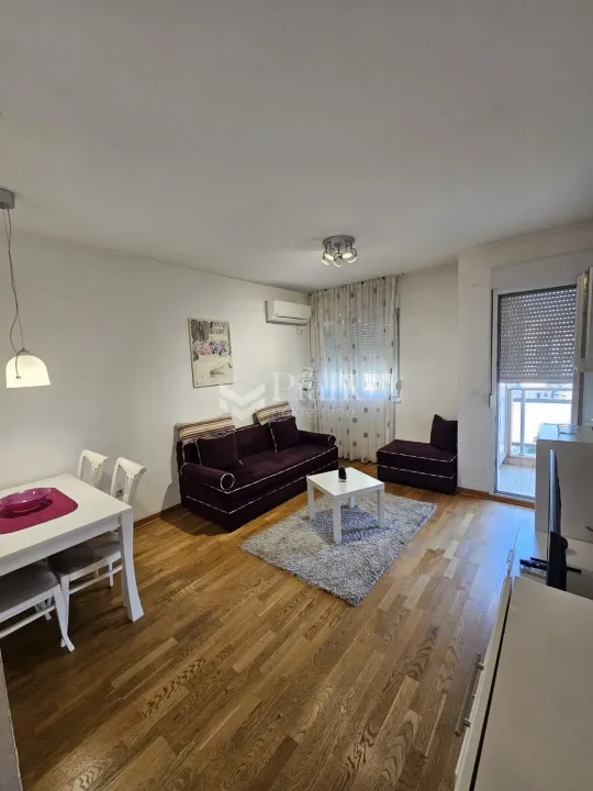 Rent, one bedroom apartment, 44m², City Kvart, Podgorica