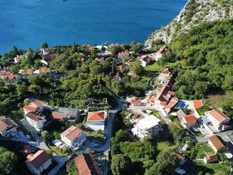 Sale, two bedroom apartment, 41m², Orahovac, Kotor - image 8