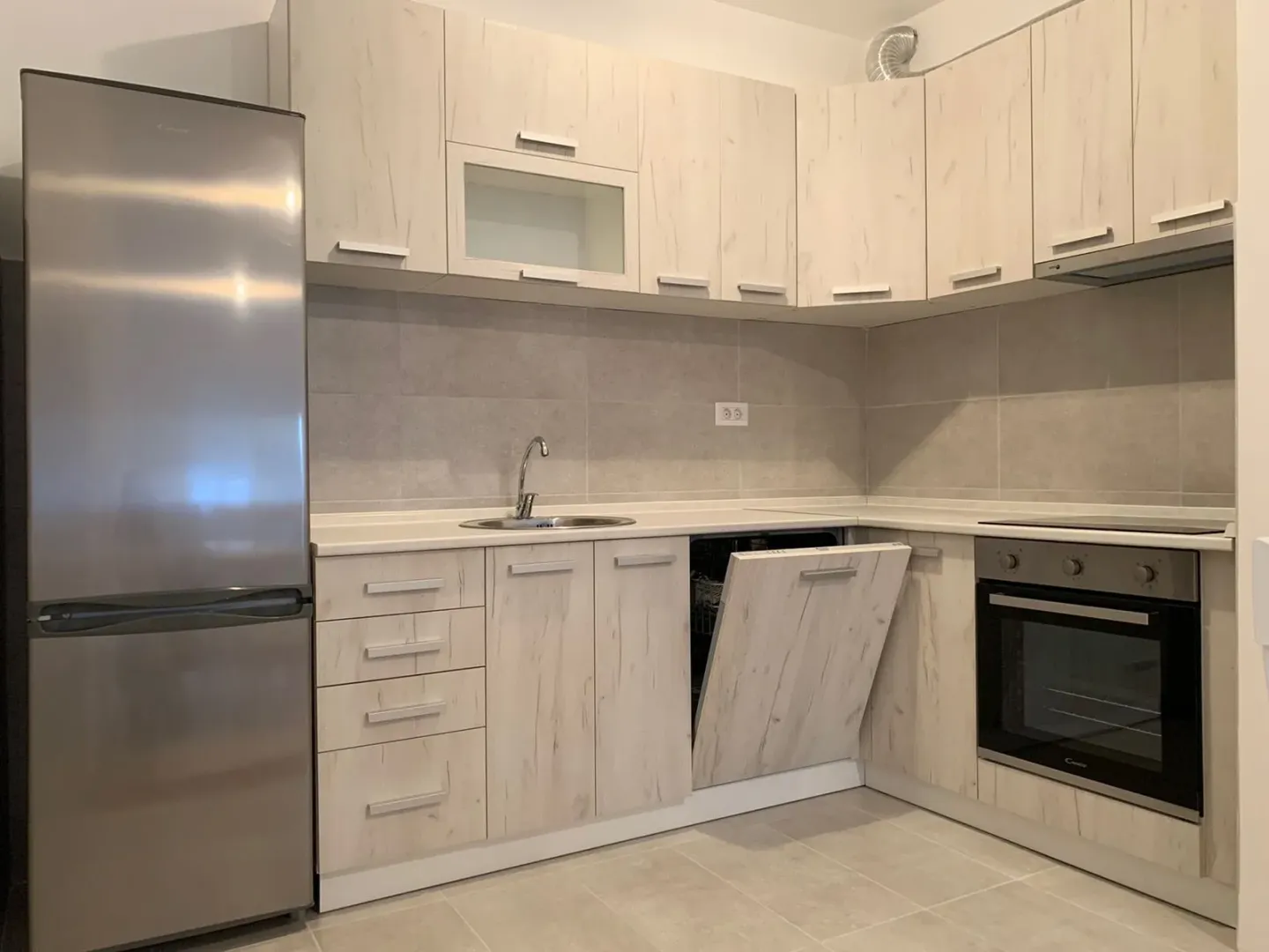 Rent, one bedroom apartment, 48m², Stari Aerodrom, Podgorica