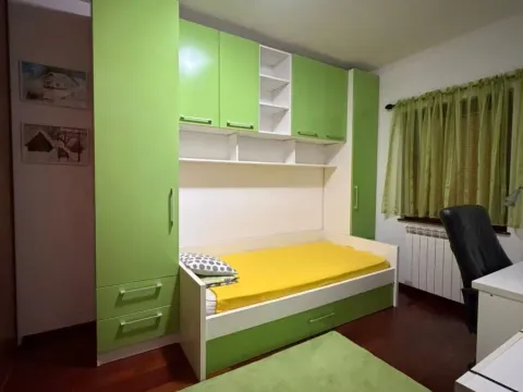 Rent, three bedroom apartment, 100m², Gorica C, Podgorica - image 12