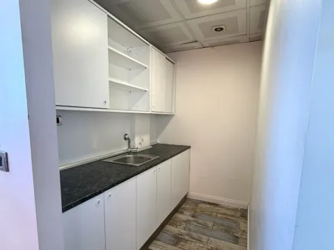 Rent, office space, 740m², Mahala, Bijelo Polje - image 18