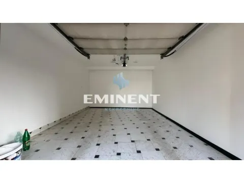 Izdavanje, četvorosoban stan, 140m², Vojvode Vlahovica, Beograd - image 19