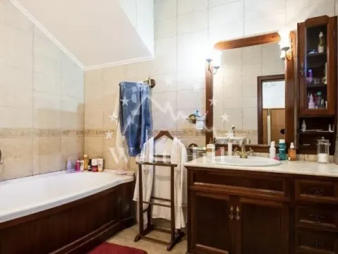 Sale, house, 450m², Kotor, Crna Gora - image 19