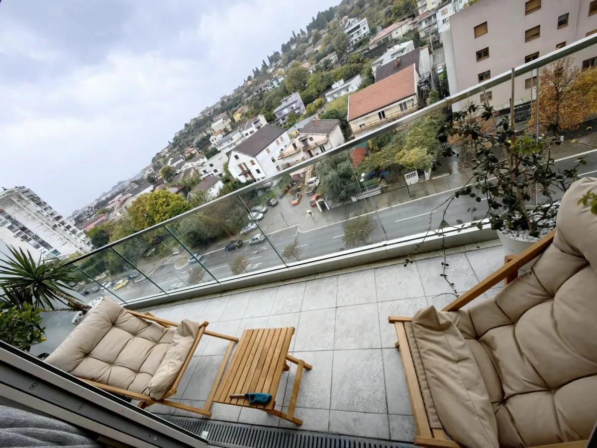 Prodaja, dvosoban stan, 94m², Podgorica, Crna Gora