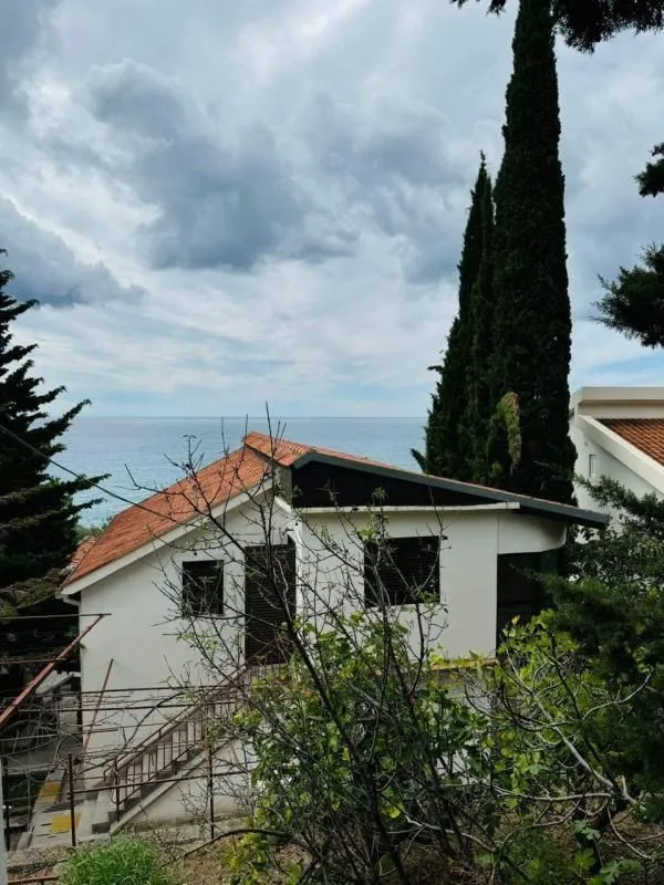 Prodaja, kuća, 220m², Dobra Voda, Budva