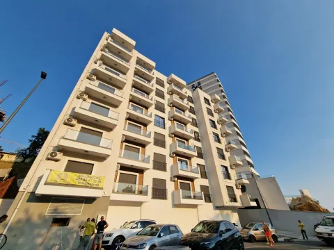 Izdavanje, jednosoban stan, 43m², Bečići, Budva - image 9