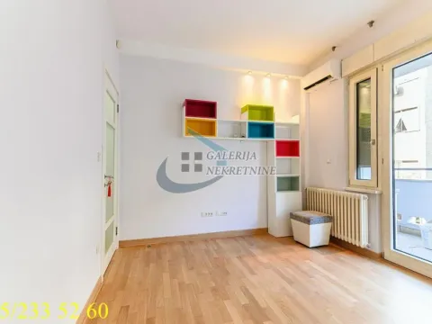 Prodaja, četvorosoban stan, 105m², Vračar Sve Podlokacije, Beograd - image 10