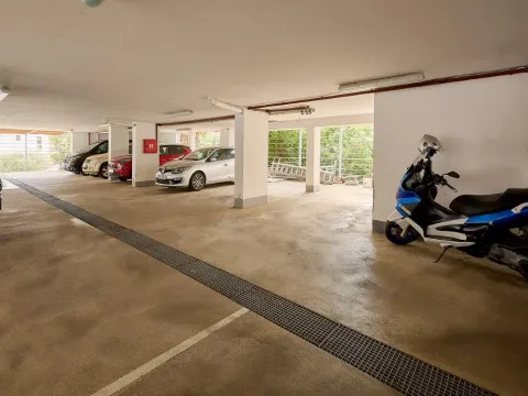 Prodaja, dvosoban stan, 88m², Budva, Crna Gora - image 13