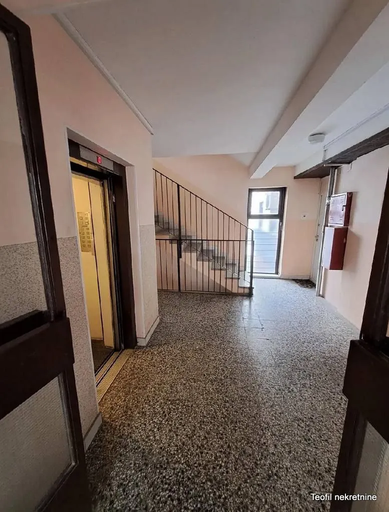 Sale, three bedroom apartment, 85m², Novi Beograd Blok 72, Novi Beograd Sve Podlokacije