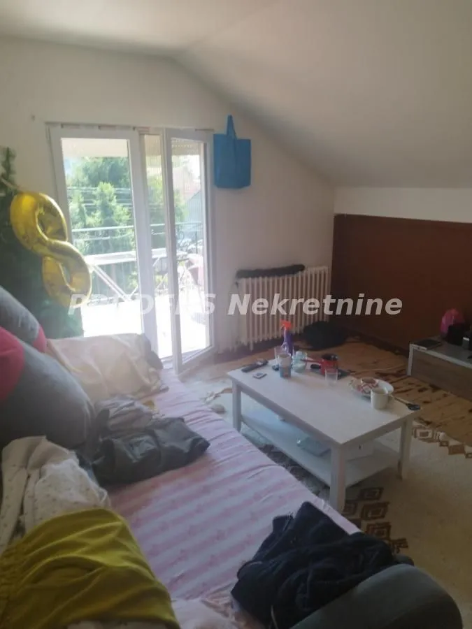 Sale, house, 240m², Surčin, Beograd
