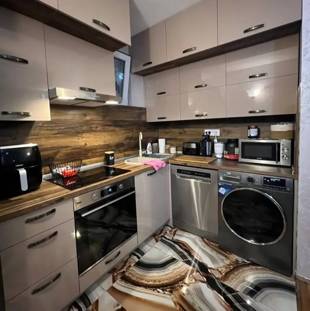 Rent, one bedroom apartment, 39m², Babin Do, Budva