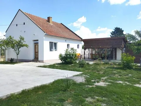 Prodaja, kuća, 90m², Žitište, Zrenjanin - image 2