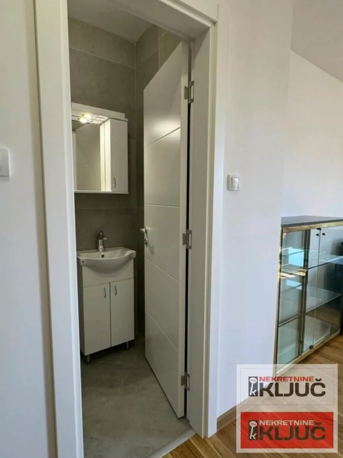 Izdavanje, dvosoban stan, 65m², Telep, Novi Sad Sve Podlokacije