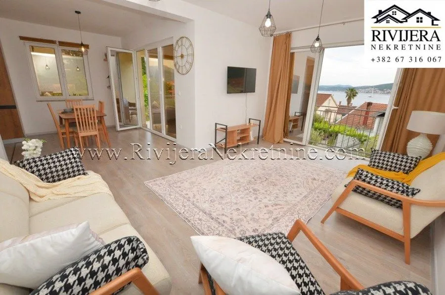 Prodaja, dvosoban stan, 85m², Đenovići, Herceg Novi