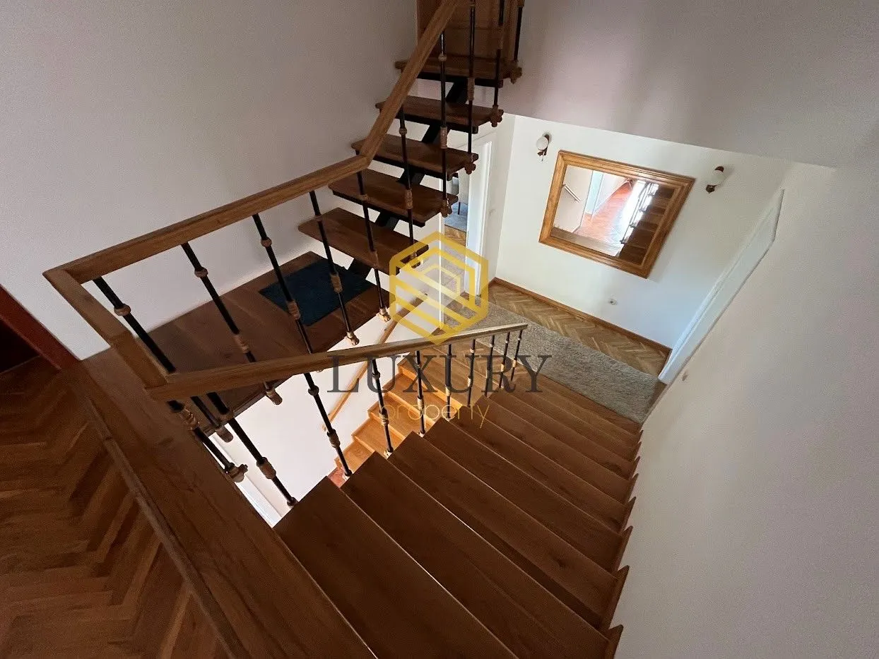 Rent, house, 200m², Dalmatinska ulica, Podgorica
