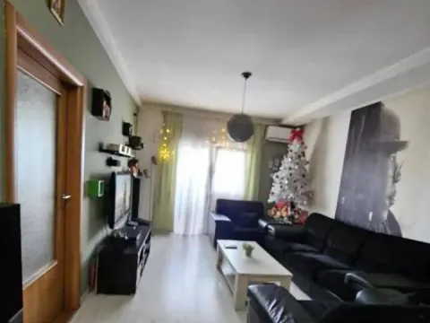 Prodaja, dvosoban stan, 70m², Stari Aerodrom, Podgorica - image 3