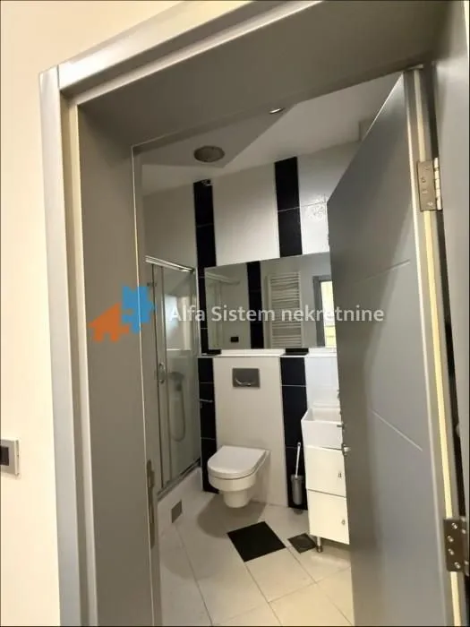 Rent, office space, 144m², Južni Bulevar, Vračar Sve Podlokacije