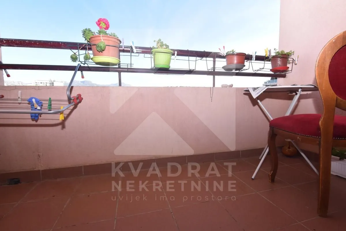Prodaja, trosoban stan, 108m², Malo Brdo, Podgorica