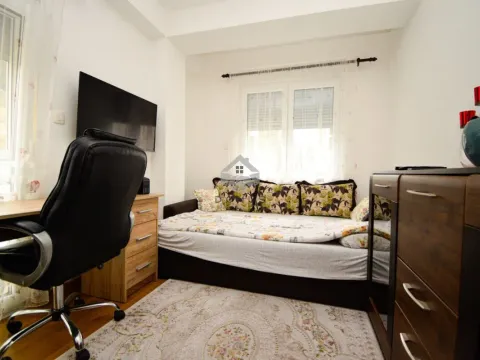 Izdavanje, trosoban stan, 80m², Ljubović, Podgorica - image 17