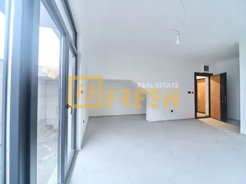 Prodaja, garsonjera, 25m², Zagorič, Podgorica - image 4