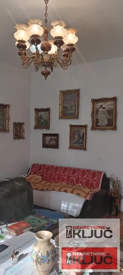 Prodaja, trosoban stan, 102m², Centar, Novi Sad