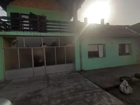 Sale, house, 500m², Beočin, Srbija - image 28