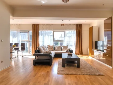 Prodaja, trosoban stan, 125m², Budva, Crna Gora - image 17