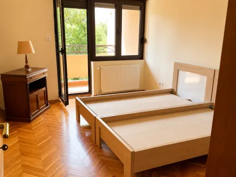 Prodaja, kuća, 200m², Gorica C, Podgorica - image 13