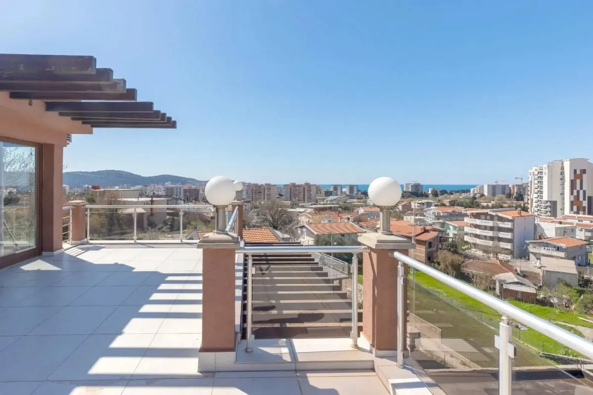 Sale, house, 221m², Bjeliši, Bar