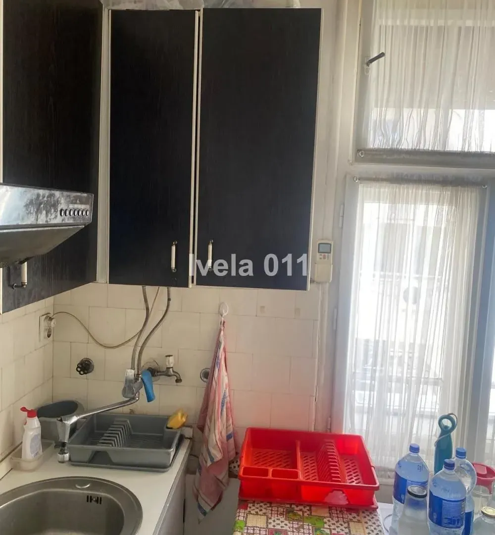 Prodaja, trosoban stan, 84m², Vračar Hram, Vračar Sve Podlokacije