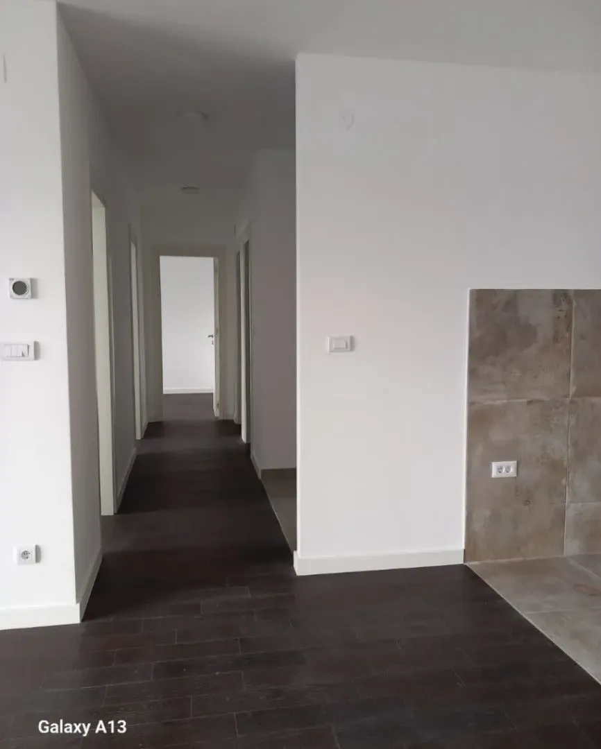 Prodaja, četvorosoban stan, 87m², Bubanj, Kragujevac