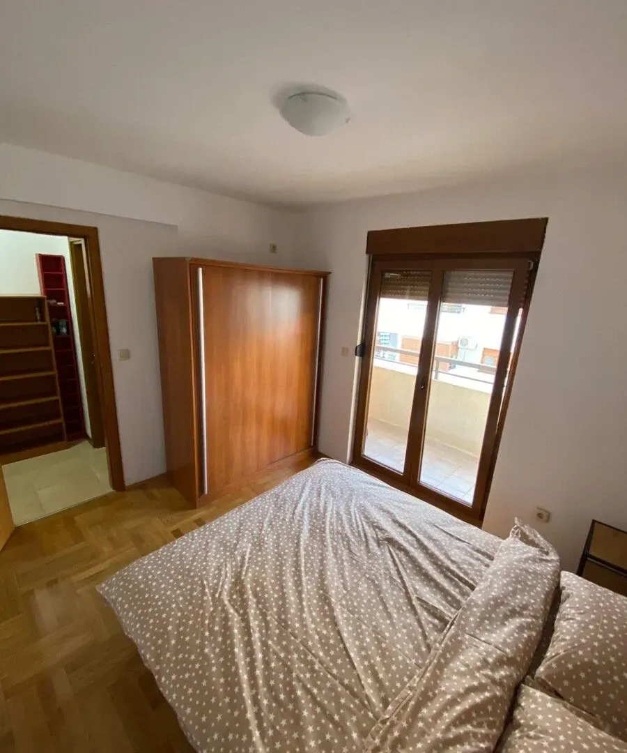 Izdavanje, stan, 55m², Stari Aerodrom, Podgorica