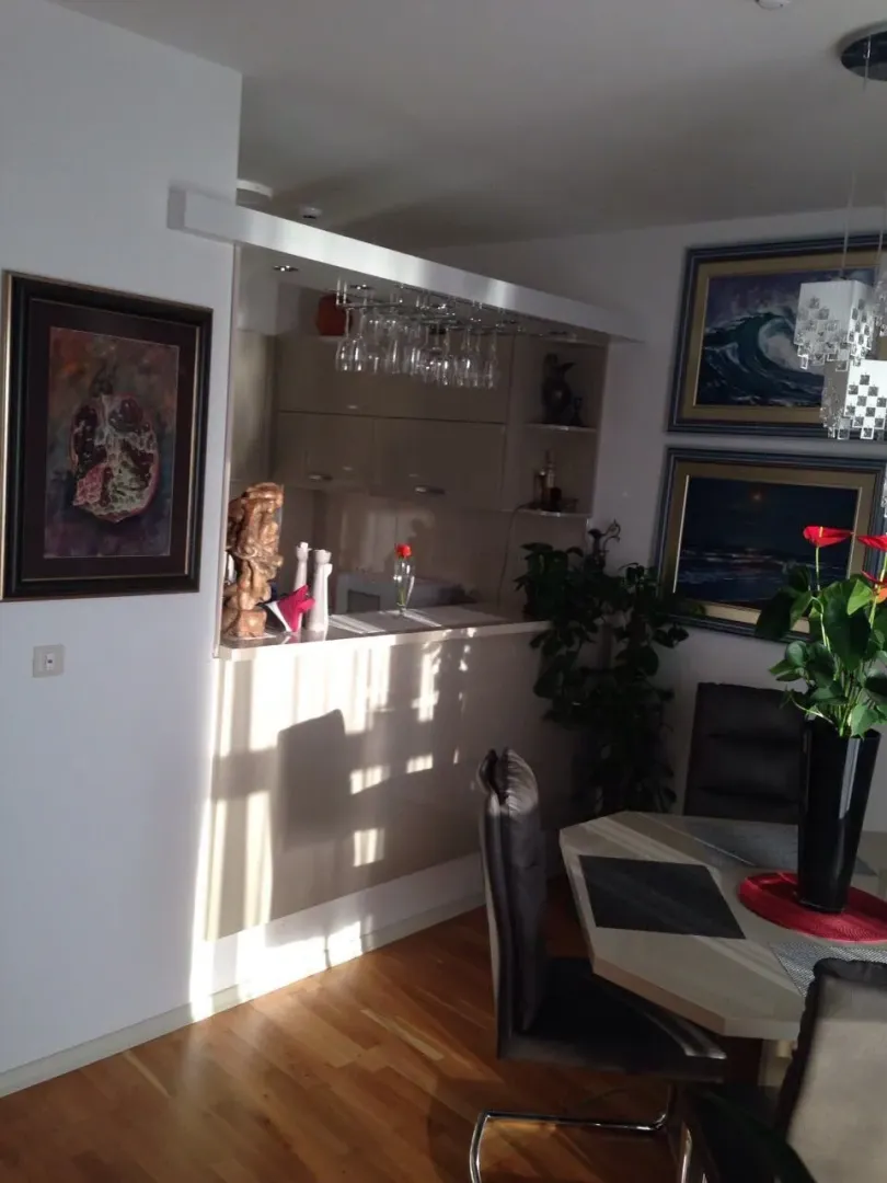 Prodaja, trosoban stan, 86m², Bečići, Budva