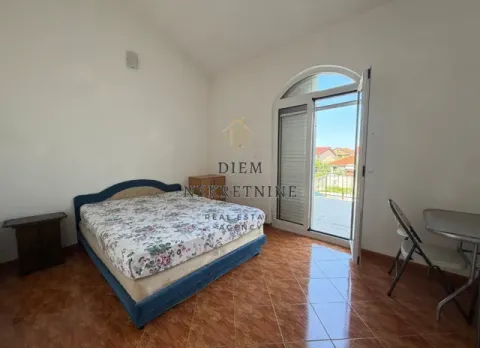 Rent, house, 350m², Zlatica, Podgorica - image 5